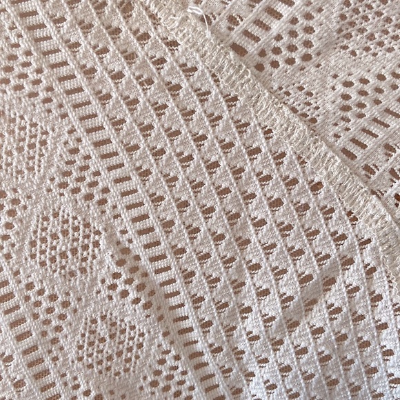 BCBG lace péplum tank size Medium - Picture 2 of 4